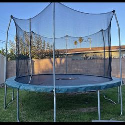 12 ft Trampoline 