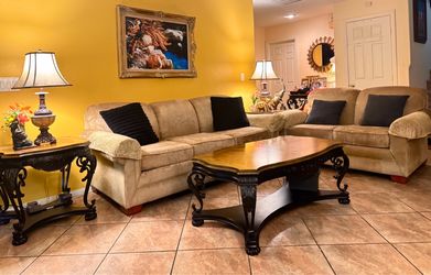 La-Z-Boy 2-Piece Sofa & Loveseat Set