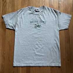 Notre Dame Fighting Irish Steve & Barry’s Vintage 90s Gray T-Shirt