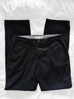 Amazon Essentials Black Chino Pants Men’s 30x34 Slim Great for School Uniforms