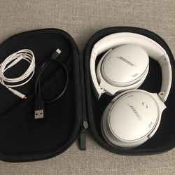 Bose QC45 - Audio Cable And Charge Cord 