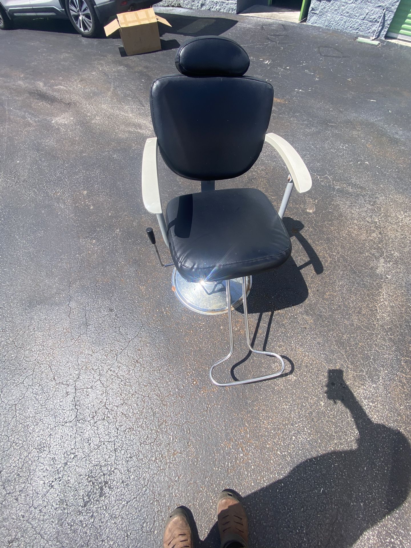 Barber chair