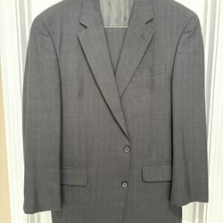 Men’s Suit Gray Pinstriped 42L 