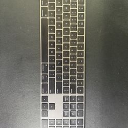 Black Apple keyboard