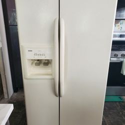 Refrigerator/ Freezer
