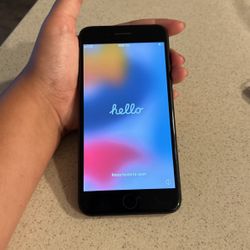 iPhone 8+ 
