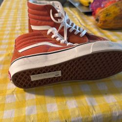 VANS MENS SIZE 7.5