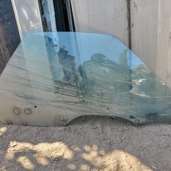 78-88 Chevy El Camino Caballero G Body RH Door Glass, Parts