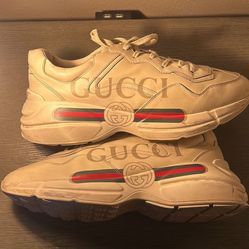 Gucci, Cream Color, Size 15