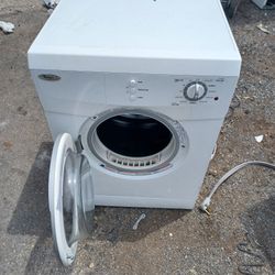 Whirlpool 24 inch apartment size.Heavy duty dryer electric works.Good thirty day warranty delivery available