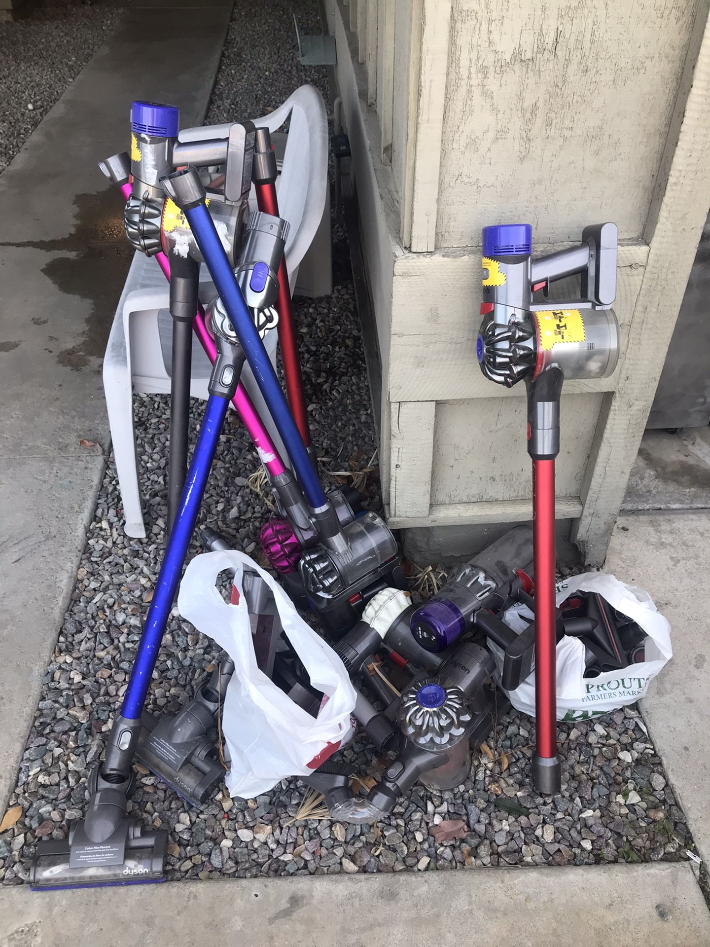 DYSON Lot