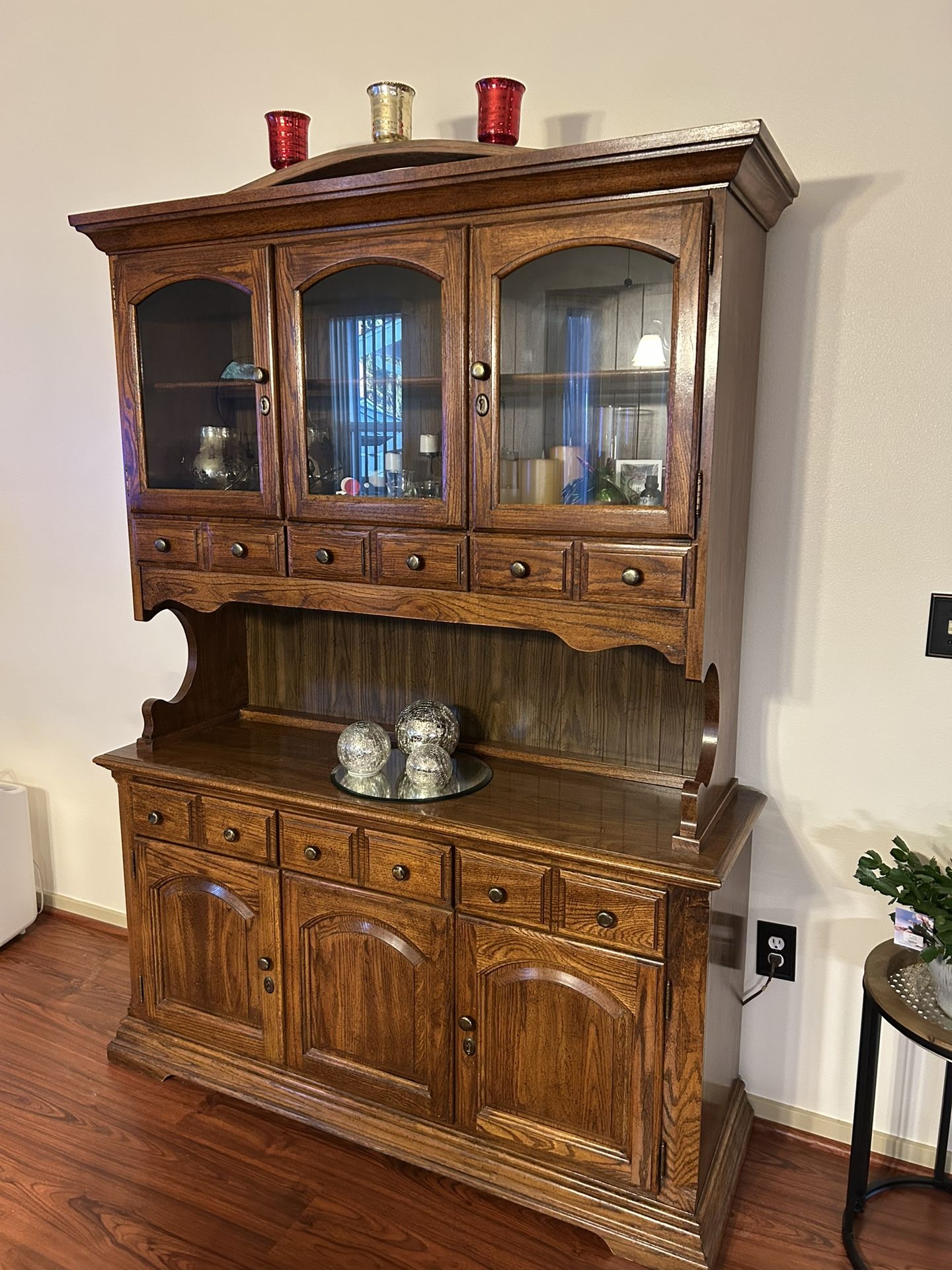 Solid Wood Buffet With Hutch