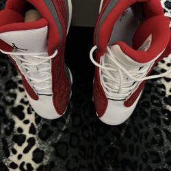 JORDAN 13 RETRO GS 'RED FLINT' Jordan Red and White Sneakers Classic Design