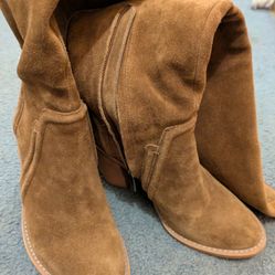 Vince Camuto 