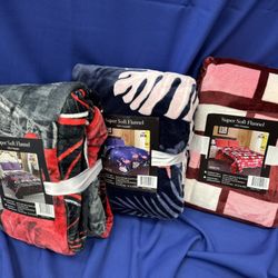Super Soft Throw Blankets