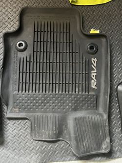 RAV4 2019 Floor Mats