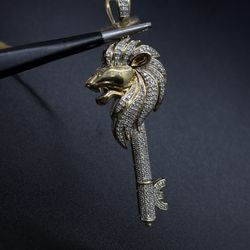 10K DIAMOND PAVE LION PENDANT