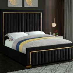 [SPECIAL] Dolce Velvet Black King Platform Bed

