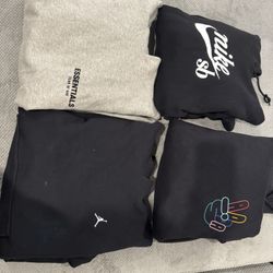 Men’s Sweats And Sweaters 