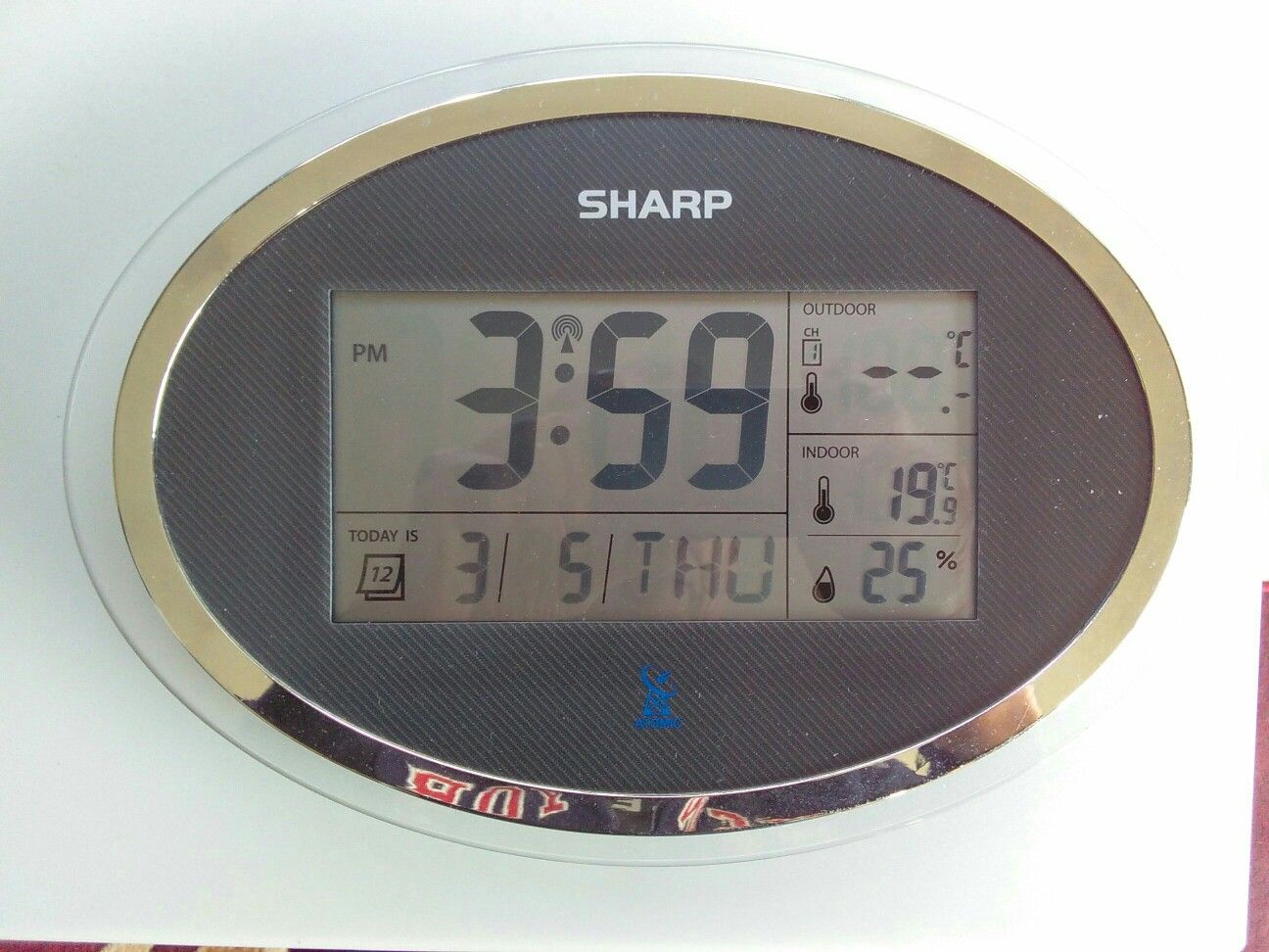 SHARP Atomic Clock SPC936