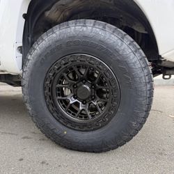 Lock Off-Road Commando 285/70R17 Toyo Open Country ATIII Tires Package Deal, WE FINANCE