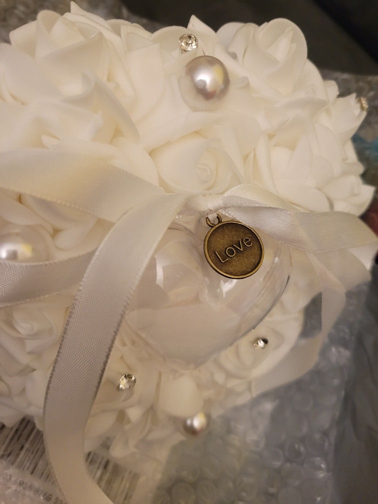 Beautiful Wedding Pillow With Ring Holder