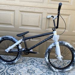 Destro Elite Bmx Bike Brand New 