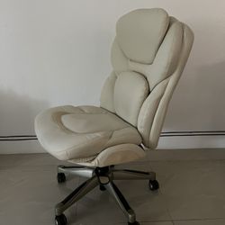 Office Chair In Excellent Condition $100 