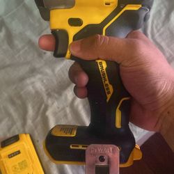 Dewalt Impact and 2amp Battery