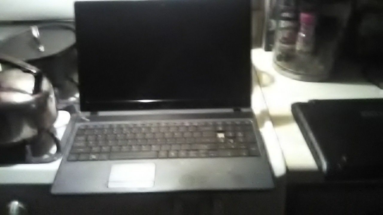 ACER pew71