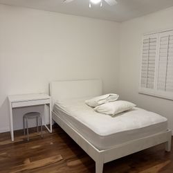 Bed Set , Desk , Dresser And Mirror