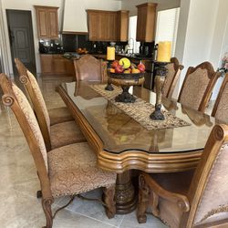 Dining Room Set With 8’seats And Glass Over table