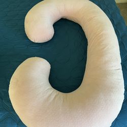 Pink pregnancy C pillow