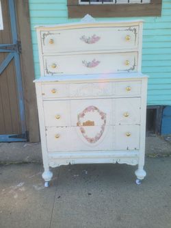 Dresser solid wood vintage