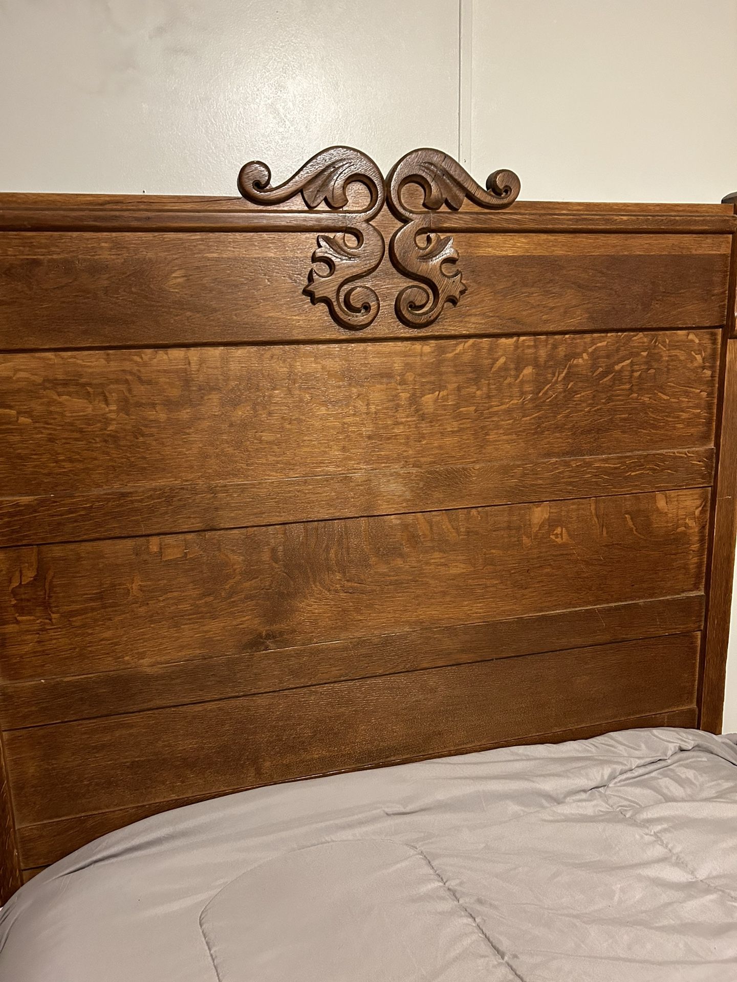 Antique Full Size Bed