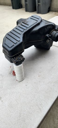 Honda civic 2002  Air intake chamber