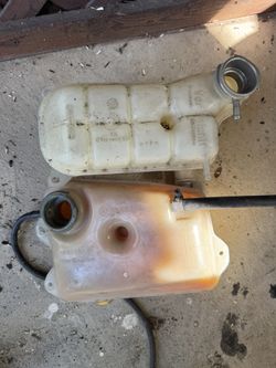 Two Overflow Coolant Tanks For Mercedes Benz