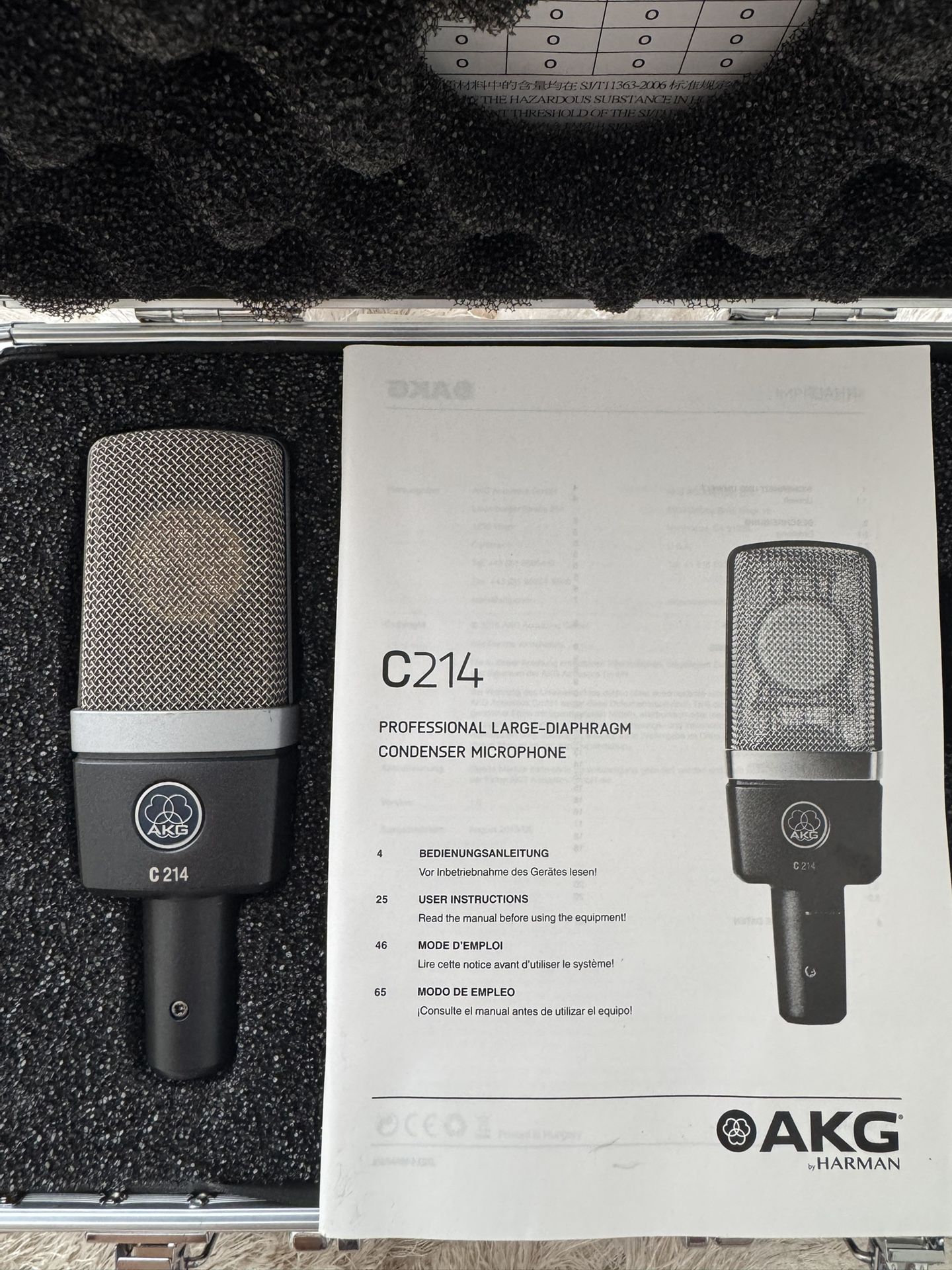 AKG C214