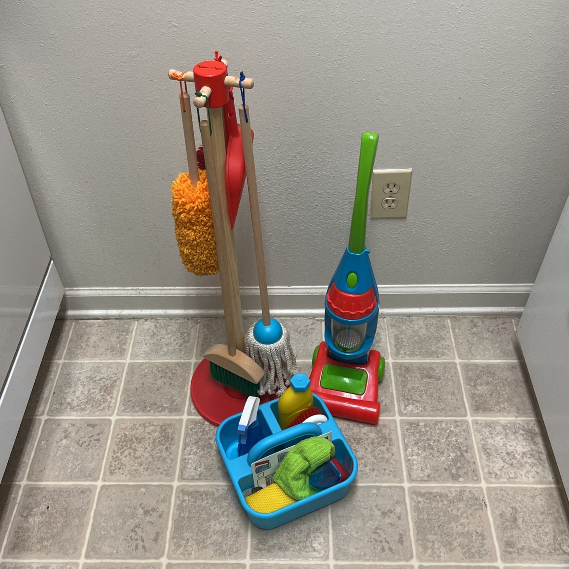Read Description—Kids Cleaning Toys 