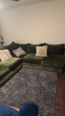 Aria Spinach Green Modern 3 PC Sectional with Chaise and Pillows