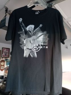 GARTH BROOKS T SHIRT