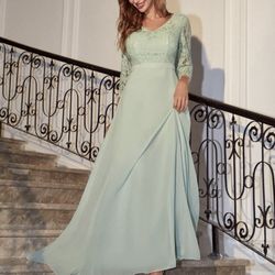 Lace Panel V Neck Chiffon Bridesmaid Dress