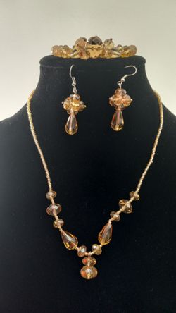 beautiful crystal necklace set with bedas seed,/ hermosa set de  collar en crystal con seed bedas