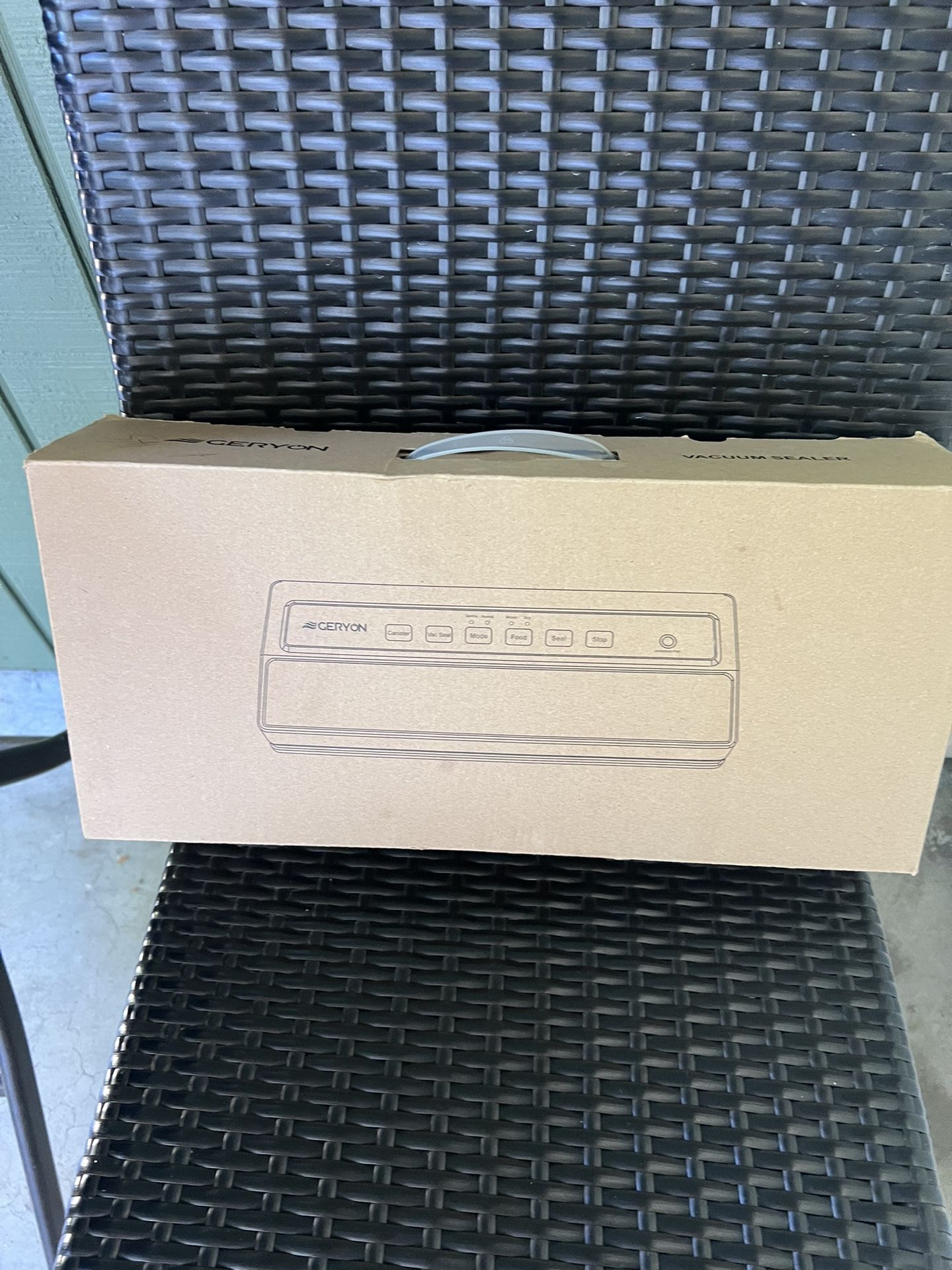 Geryon Vacuum Sealer $ Qtr Bags
