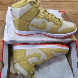 New Nike Dunks Men's Size 10.5