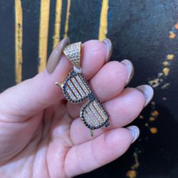14k SUNGLASSES CHARM 