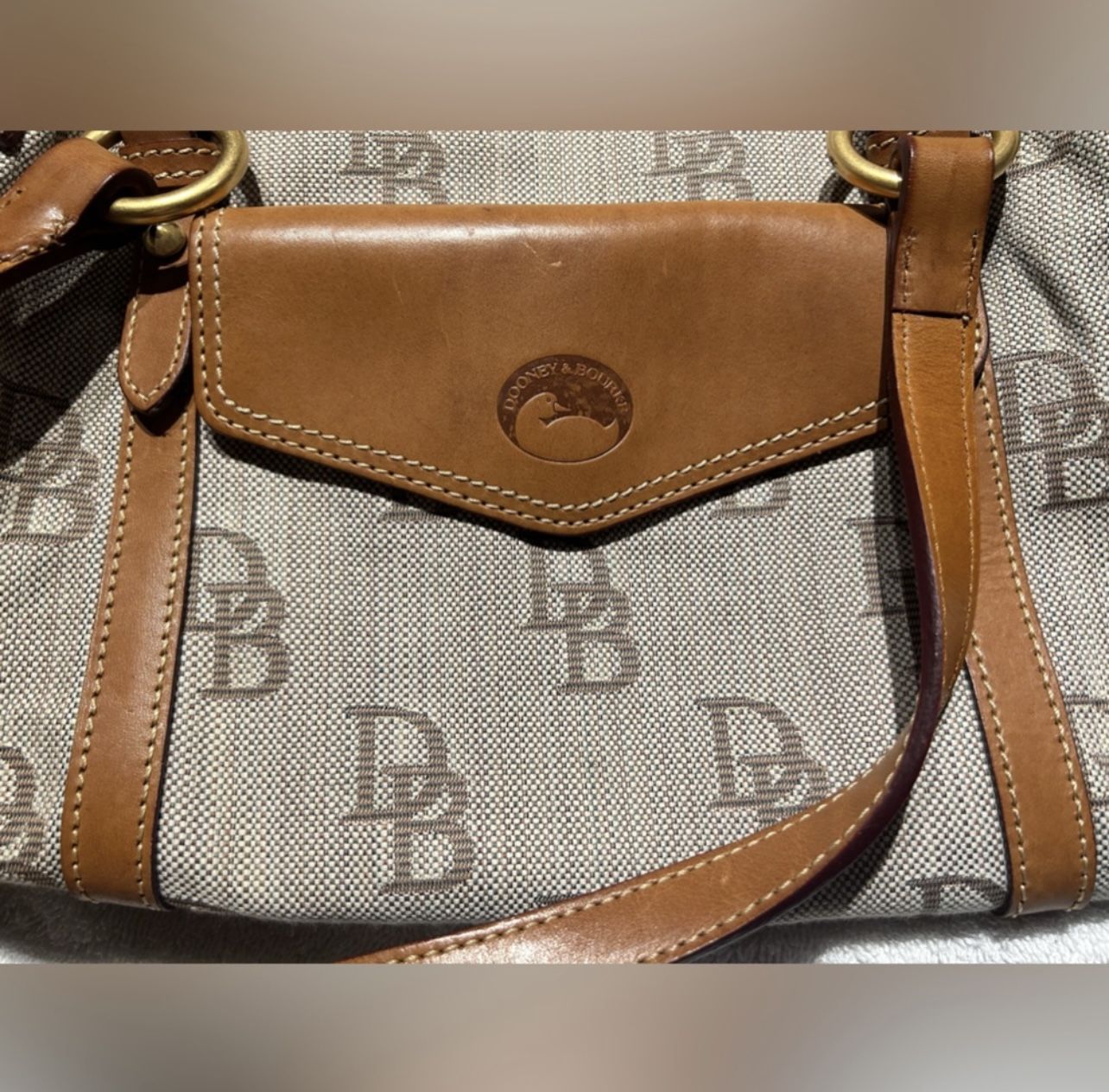 Dooney And Bourke Handbag