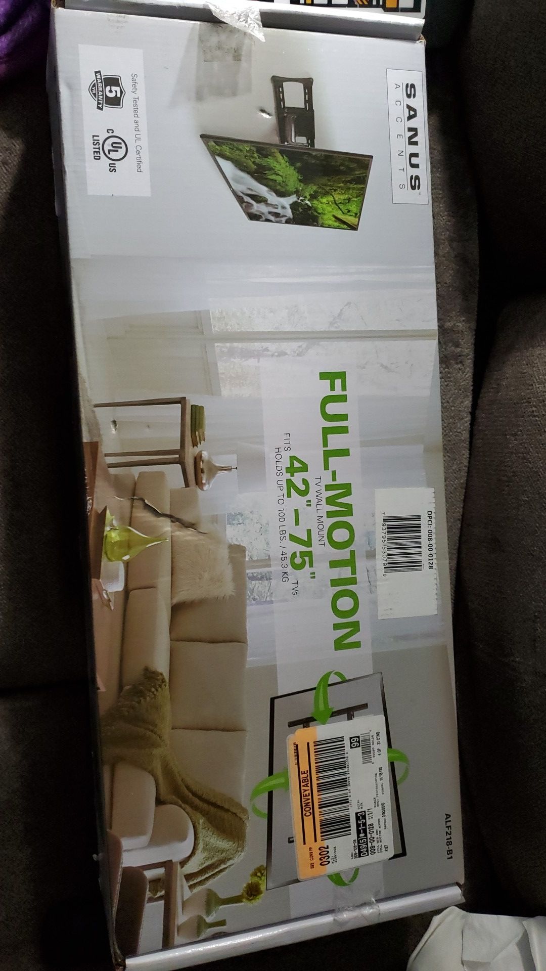 Full motion tv wall mount