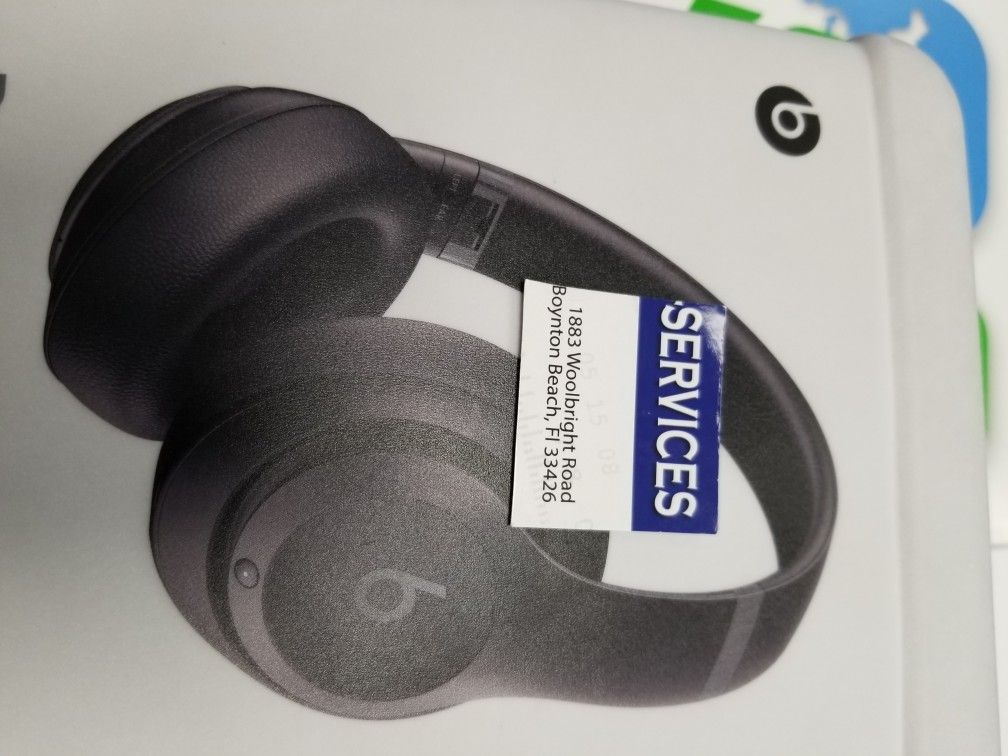 Beats studio Pro  iOS/ Android  Wireless 