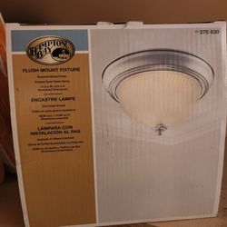 Hampton Bay Flushed Mount Fixture